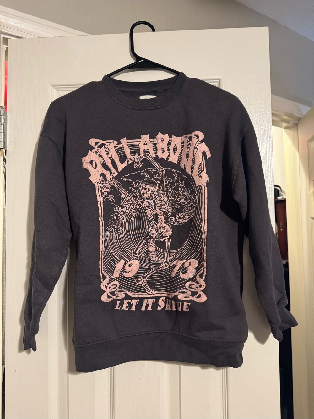 Billabong Men's Black Crewneck with Pink Graphic Surf Print